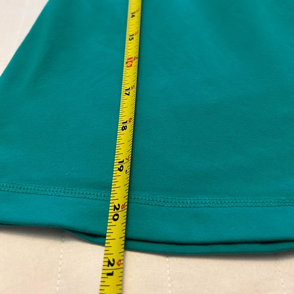 Lululemon faux wrap racerback green tank Size 0 - Picture 9 of 12